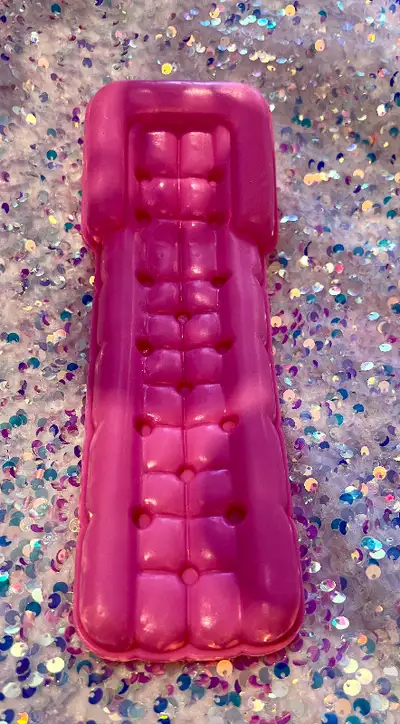 Barbie Chaise longue flottante vintage Mattel 1991 à 15$, View more
