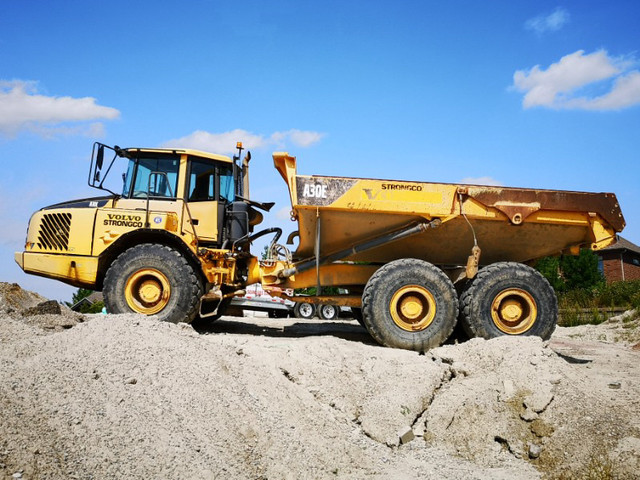 2007 Volvo A30E Rock Truck in Cars & Trucks in Mississauga / Peel Region - Image 3