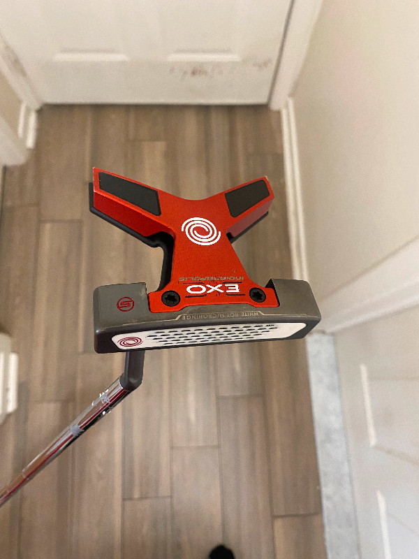 Putter Odyssey EXO, droitier, 35´´. Presque neuf. dans Golf  à Ouest de l’Île - Image 2