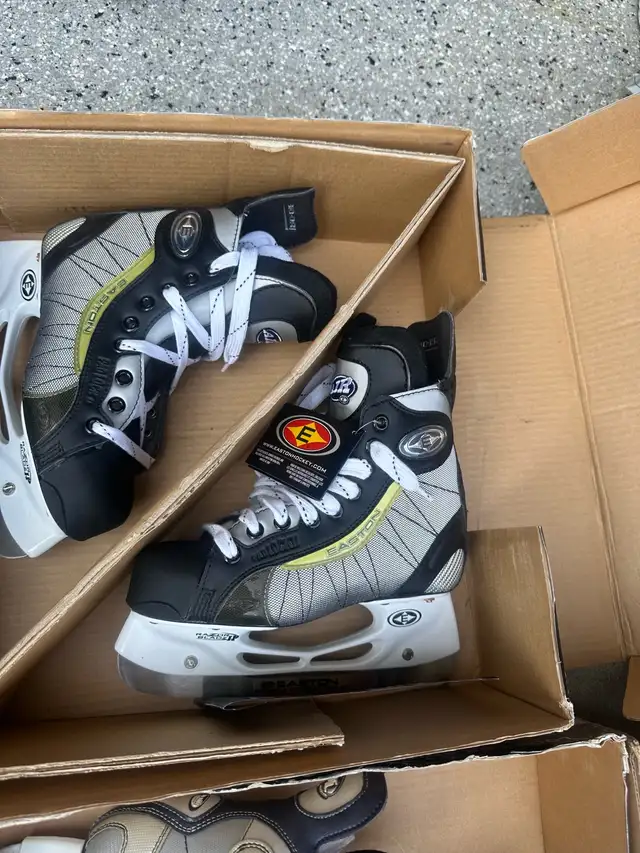 NEW- Easton Hockey Skates Junior 63735877027075124