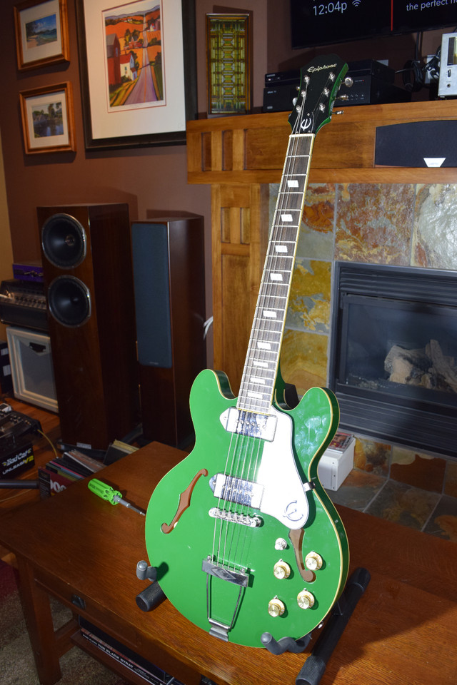 Epiphone Casino 2016 in Guitars in Calgary - Image 2
