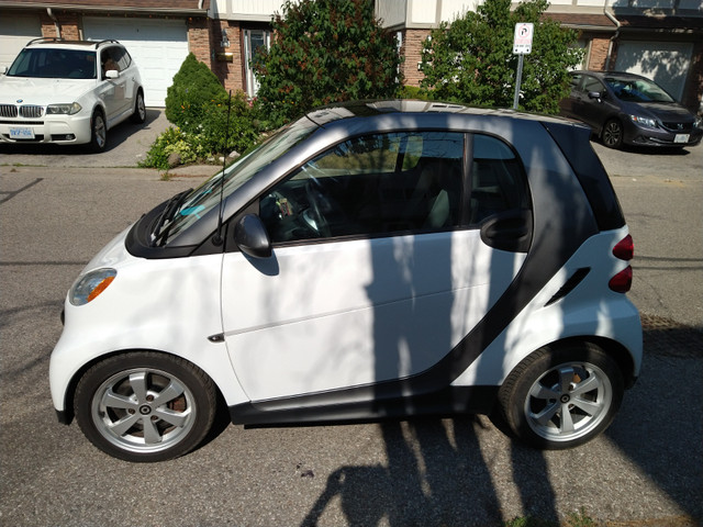Smart Fortwo Pure 2015 - a bit less than 100,000km in Cars & Trucks in City of Toronto