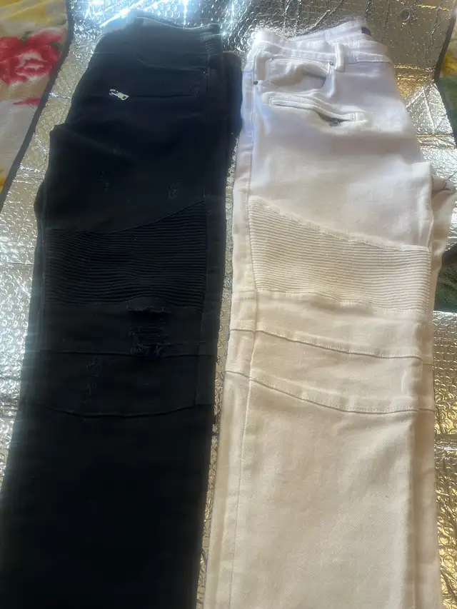 Limited Stock - Embellish Clearance Rack - Size 34-36 + Sneakers in Men's in City of Toronto - Image 4