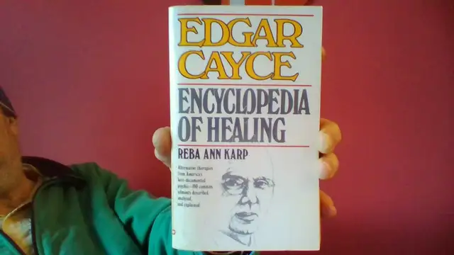 ENCYCLOPEDIA of HEALING - Edgar Cayce 1986 softcover