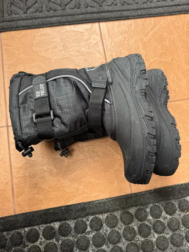 kids winter boots in Kids & Youth in City of Toronto - Image 5