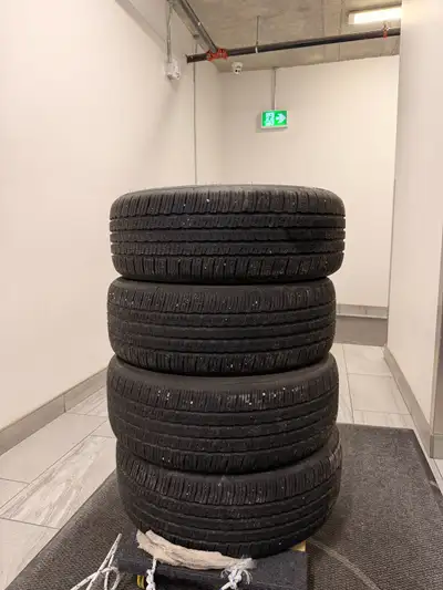 A set of 4 FALKEN ZIEX ZE001A All-Season tires in excellent condition. Driven for only 10,000 kms, n...