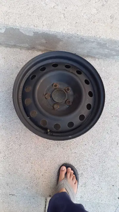 Used rims of Kia Sportage for sale in Brampton. 4 (four) Price for 1 rim- $15 Price for 4 rims - $48...