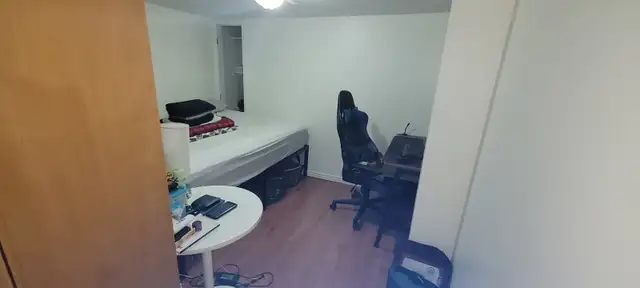 Room For Rent in Mississauga in Room Rentals & Roommates in Mississauga / Peel Region - Image 2