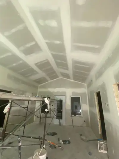 Drywall taper seeking new projects . New builds or Reno’s peice or hourly . I have all my own tools...
