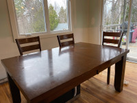 Dining room table, leaf and five chairs