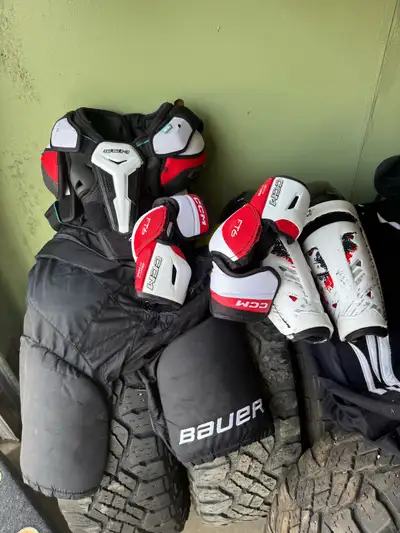 Bauer CCM Jetspeed GT6 Gear, View more