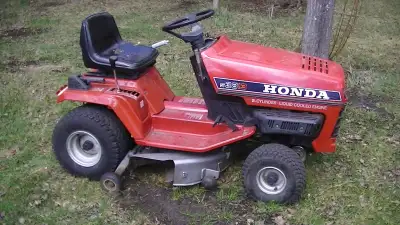 Honda 3813 Lawn mower tractor, View more