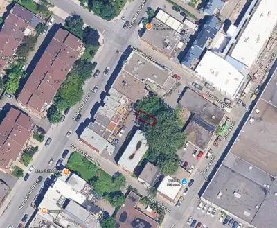 Place de stationnement pres du coin des rues Guy et Notre-Dame Available now Price is on a monthly b...