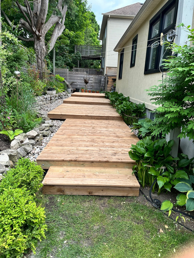 Experienced Fence and Deck Builder in Fence, Deck, Railing & Siding in Ottawa - Image 2