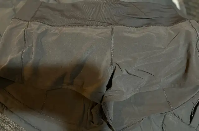 Women’s Lululemon Shorts, Black, Size 10,  low rise 2.5, new in Women's - Bottoms in Oakville / Halton Region - Image 3