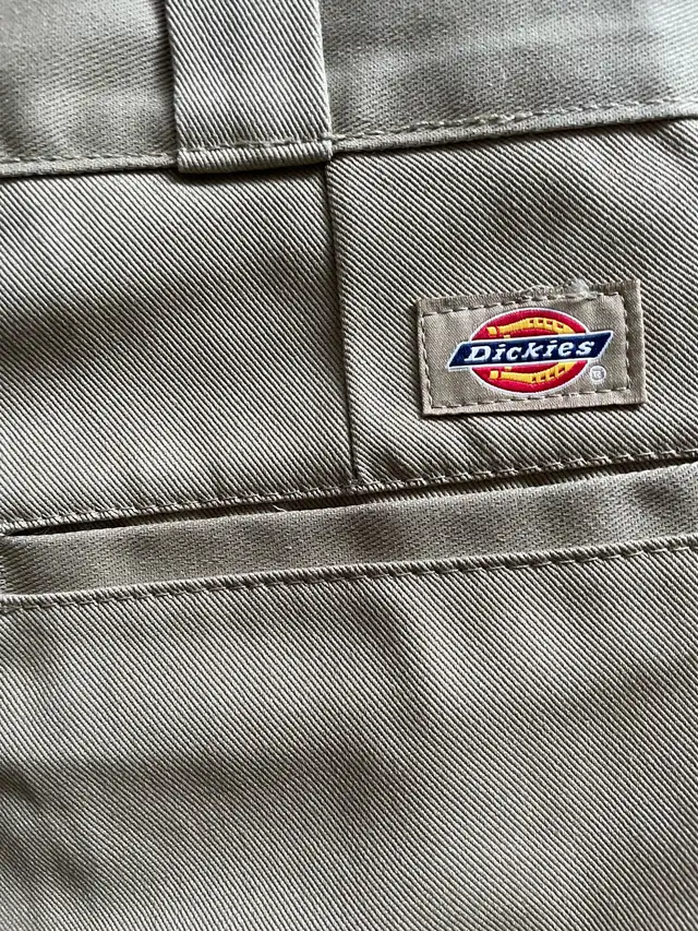 Dickies 874 Pants in Women's - Bottoms in City of Toronto - Image 2