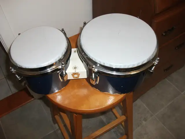 1969 Ludwig bongos (w/keystone emblem /ser.#)62863259987586124