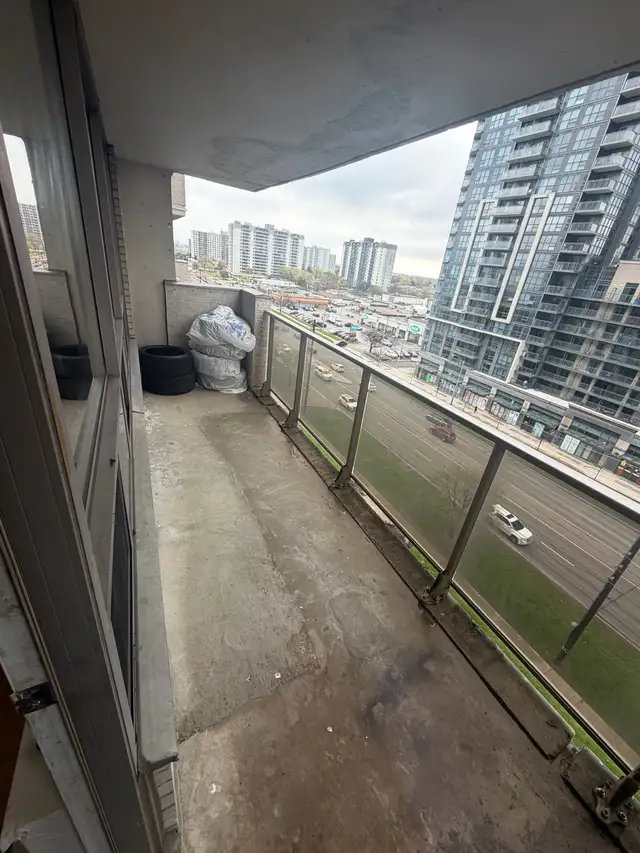 Room for rent  in Room Rentals & Roommates in City of Toronto - Image 7
