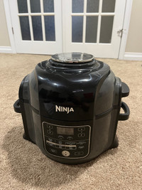 Brand new Ninja air fryer/slow cooker  11 in 1 pro 