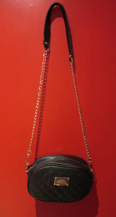 Petit sac à main matelassé convertible sac de ceinture (neuf), View more