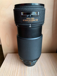Nikon AF 80-200mm F2.8 ED Lens + Caps