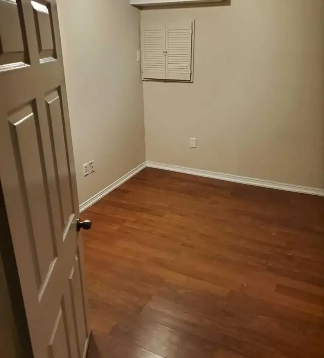 Roommate Wanted in Room Rentals & Roommates in Mississauga / Peel Region - Image 6