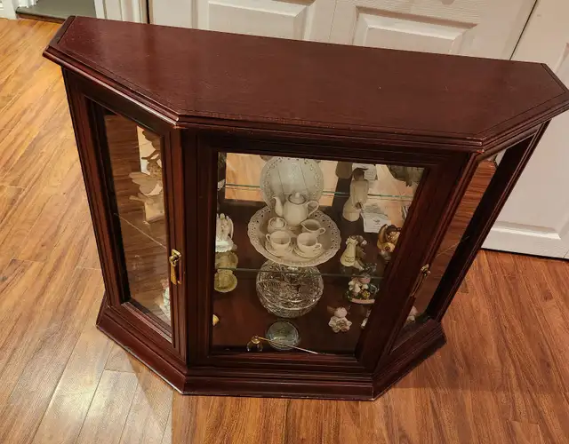 Curio cabinet in Hutches & Display Cabinets in Peterborough - Image 3