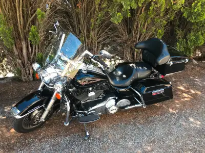 2012 Harley Road King standard (FLHR), 55000 km. One owner, ridden only in summer parked and stored...