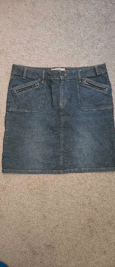 Downsizing, size 10, a little stretch for more comfort, $5.00, pick up in Harbour Landing, cross pos...
