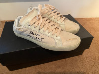 Saint Laurent Paris Court Classic off White distressed Sneakers