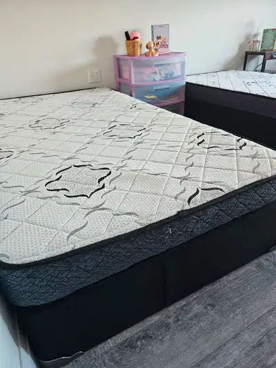 Twin mattress with twin bed box ( 2 available)
