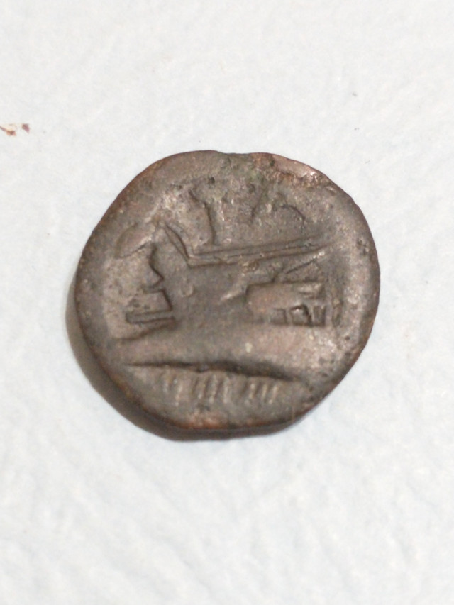 Circa 259 BC Arados, Phoenicia ancient Greek bronze coin in Arts & Collectibles in City of Toronto - Image 4