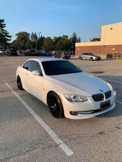 IMMACULATE CONDITION! NOTHING NEEDED, WILL PASS SAFTEY NO ISSUE! LOW KM! Price is Negotiable Summer...