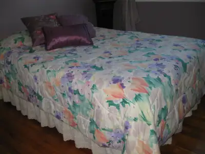 Douillette pour lit 54po ou 60po, View more