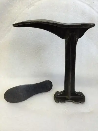 Vintage cast iron shoemaker piece 306-717-9678, View more
