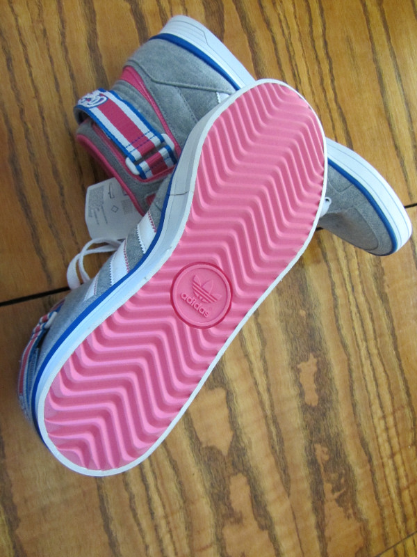 Adidas Space Diver W Q33738 Women's Originals Size 10 New in Women's - Shoes in Oakville / Halton Region - Image 4