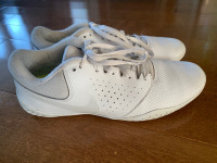 Cheer shoes Nike size 7