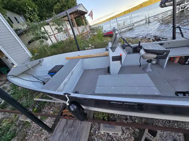 Starcraft 1620 & Mercury 40hp & Trailer in Powerboats & Motorboats in Sudbury - Image 5