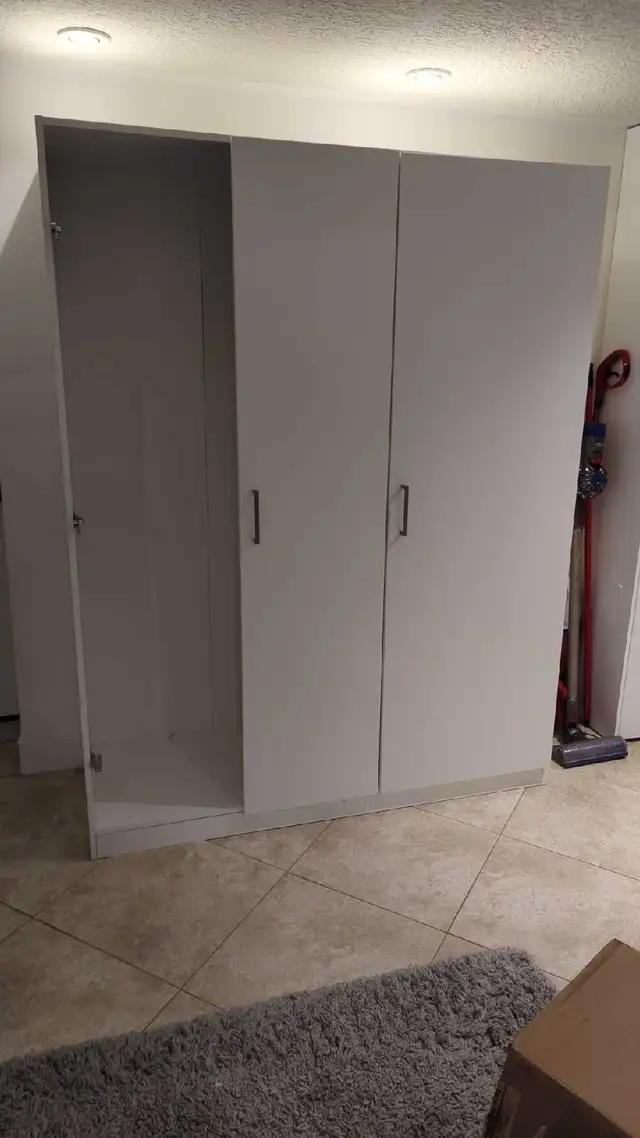 cabinet / shelving unit in Bookcases & Shelving Units in Kitchener / Waterloo - Image 2