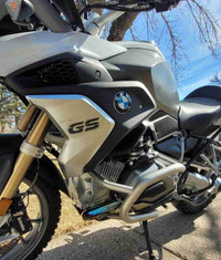 2017 BMW R1200 GS (34 km) Mint!