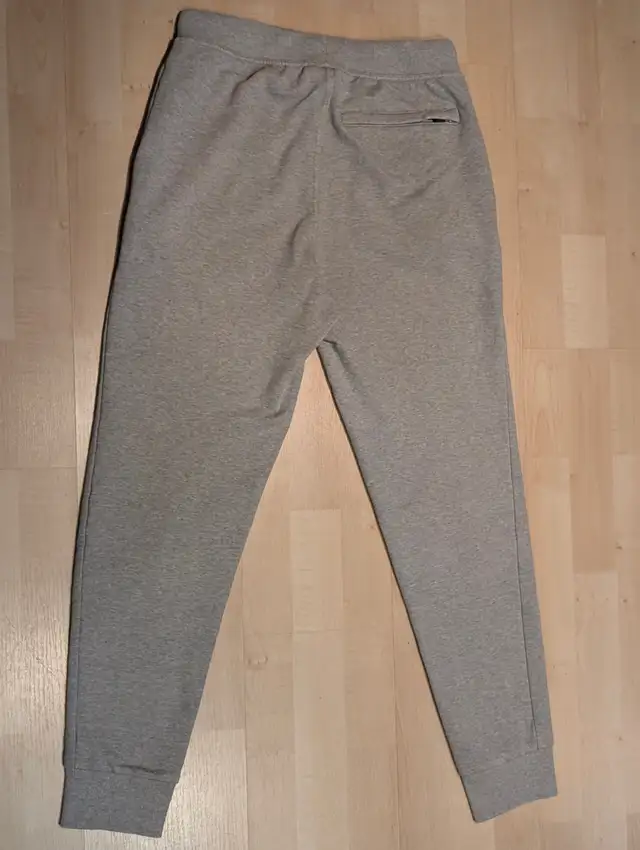 Size small men's jogging pants in Men's in Edmonton - Image 3