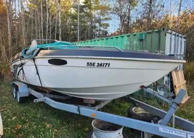 NEED GONE SOON! NO PARKING SPACE! VERY NICE 28 FT 1997 REGAL VENTURE 8.3 SE CUDDY CABIN BOAT with HE...