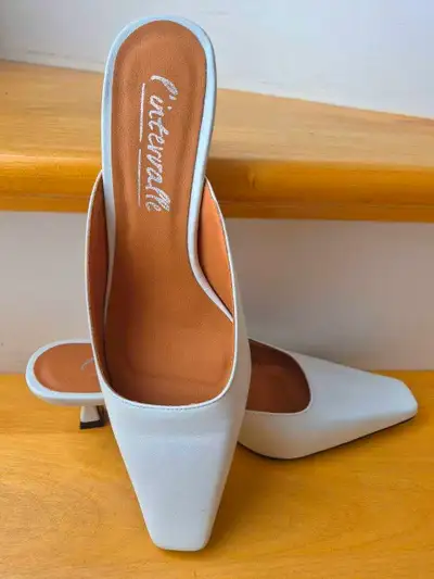 NEW Women's Size 9 Leather Mules Shoes. 2 inch Heel. Made in Spa, View more