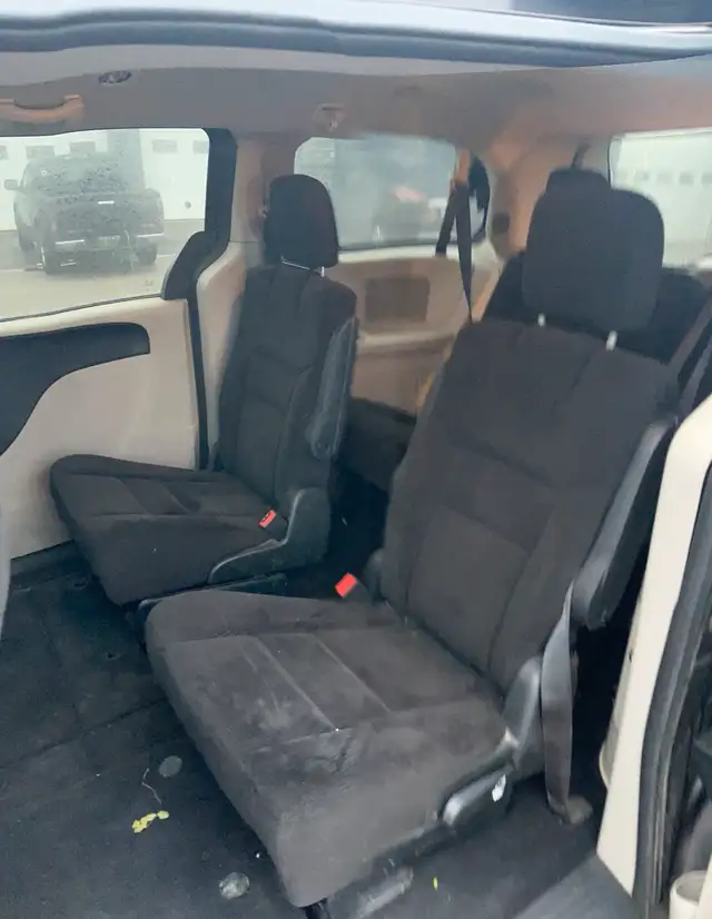 2016 caravan $8995 very.63871252650499123