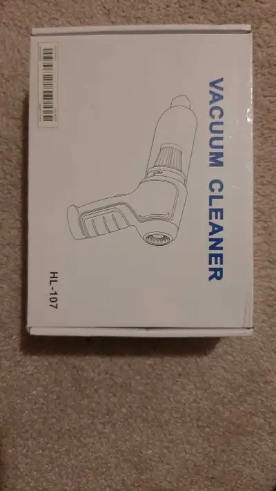 Keep your space tidy with this brqnd new handheld vacuum cleaner! Compact and powerful, it's perfect...