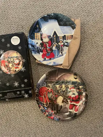Christmas serving dishes, View more