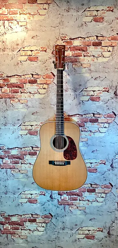 This 2009 Martin HD-28 has found it way to Black Rose. Featuring herringbone binding & piezo pick up...