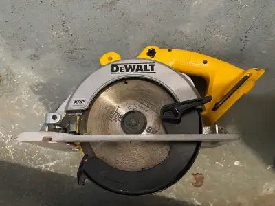 Dewalt Circular Saw 6 1/2 “ cordless, View more