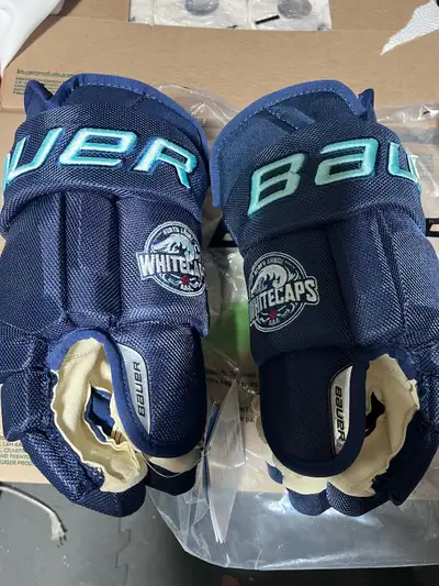 Bauer North Shore Whitecaps Hockey Gloves, View more