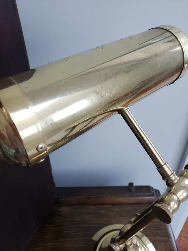 1987 Brass Banker's Lamp, Vintage office lamp, Desk lamp in Indoor Lighting & Fans in Markham / York Region - Image 4